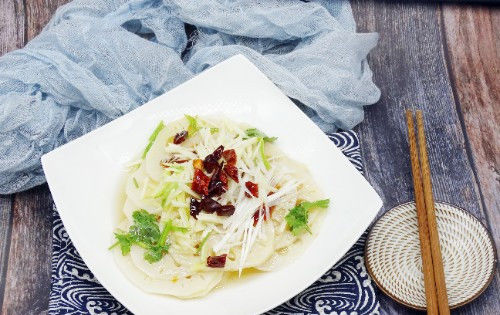 我家|秋天吃这菜最补人，简单拌拌鲜香脆嫩，我家每周吃4次，雷打不动