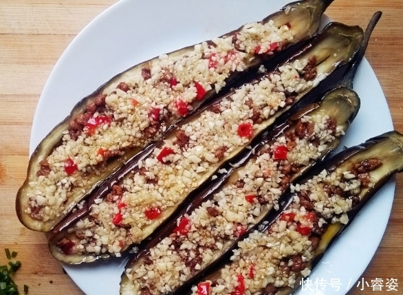 不吃|异性请吃烧烤时,聪明女生不吃4种菜,很多人没注意