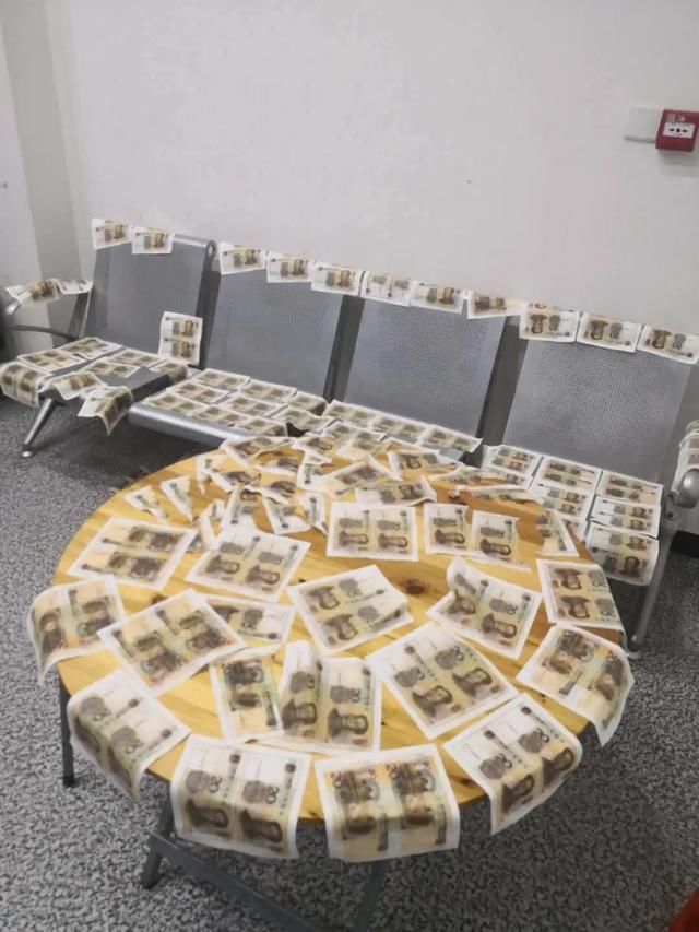 出手|男子因缺钱自修“炼金术”，结果“钱”还没来得及出手就栽了