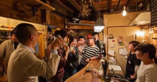  感知|第六感告诉我，大多数人都是坐着吃饭的，最好是站着吃饭