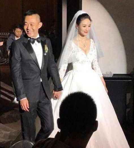 抛弃|同样是抛弃“糟糠之妻”,张国立VS赵本山,相比之下谁的手段更狠