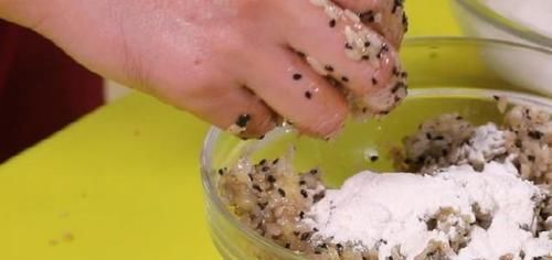  搞定|一搅一炸就搞定，5分钟在家做锅巴！酥香可口嘎嘣脆，口味任你选