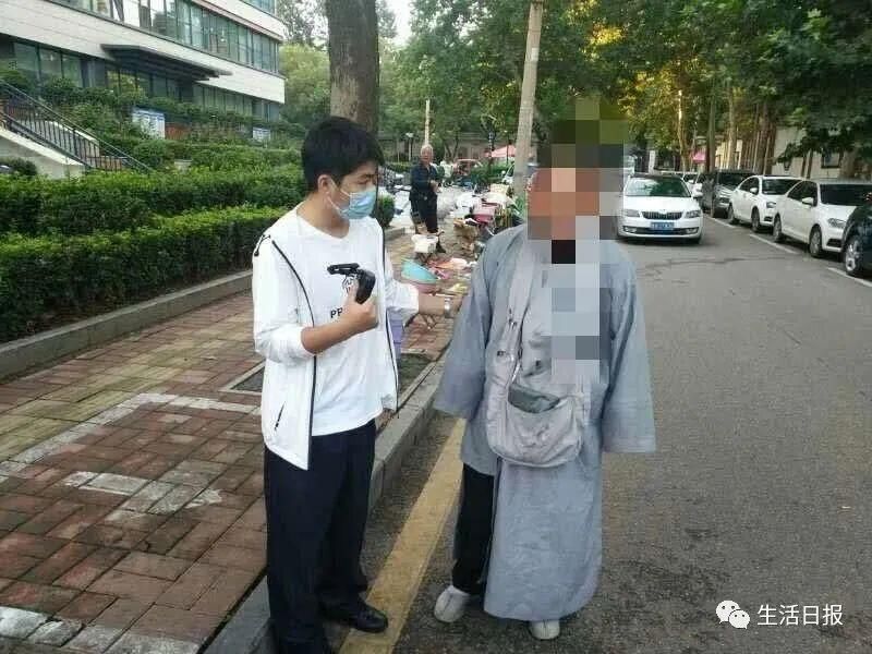 终于|这个＂戏精＂，终于在济南被抓！