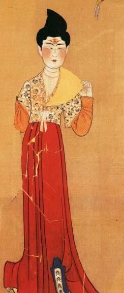 武则天|条纹裙、红配绿、短袖,这种连武则天都喜欢的穿搭,到底什么样?