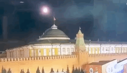 突发！“克里姆林宫遭乌克兰无人机袭击”；泽连斯基：我们没有；多名美国官员发声