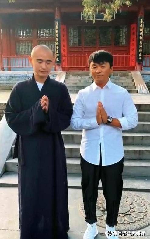  名表|王宝强戴名表回少林寺被喷炫富