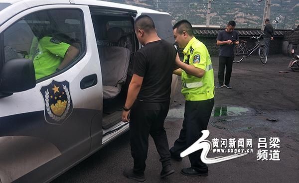  柳林|柳林交警：迅速出警 紧急救援