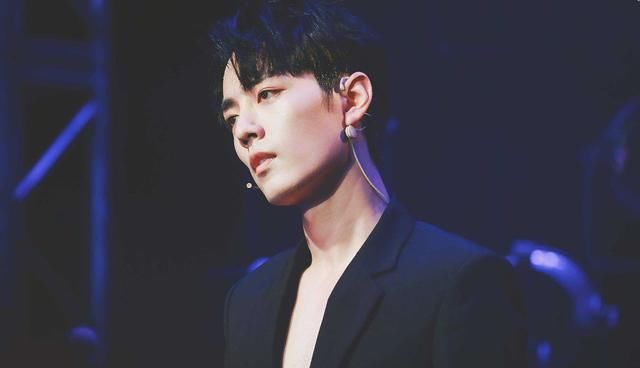 央视|肖战新剧被央视点名，访谈上热门官博，事业起飞在即？