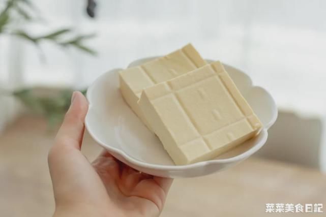  豆腐松饼|这早餐好吃还能瘦！有个平底锅就搞定，难怪这么火