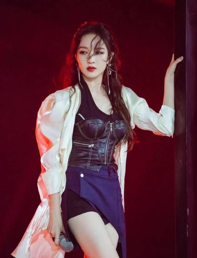  琦琦子|浪姐二公！姐姐们的妆发“翻车”了？！