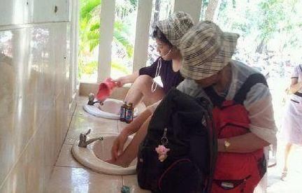 早好|为什么住酒店时，要倒一壶开水在马桶里？看完恍然大悟，早知早好