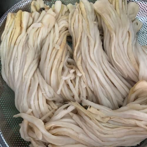  做法|这菜晒一晒，放一年不会坏，炒肉特别香，清肠瘦肚子，腰围变细了