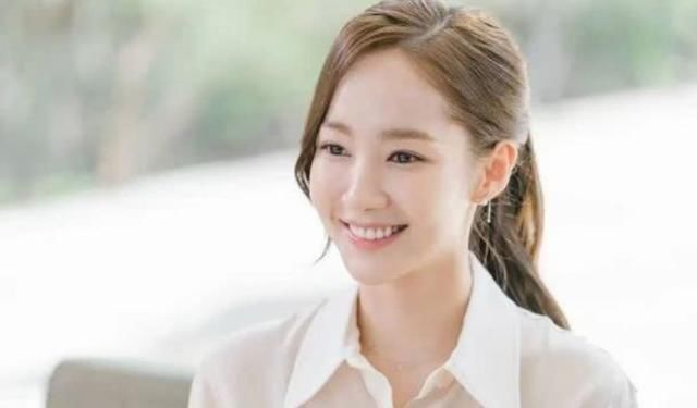 朴敏英就|因整容走上颜值巅峰，14年来完全不见手术后遗症，这张脸无话可说