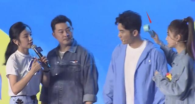  生图|跑男发布会没空调，所有嘉宾暴汗脱妆，看清baby生图：这谁敢信？