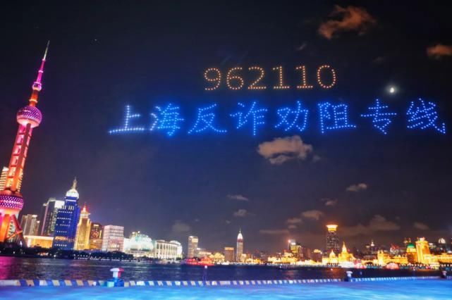 户外媒体|网红爱心红绿灯爆红网络！这样的户外媒体凭什么更受欢迎？