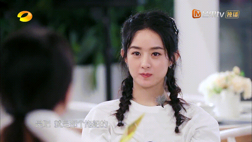  中餐厅|赵丽颖在《中餐厅》行为被吐槽，细节及习惯显不礼貌，被观众父母批评没素质