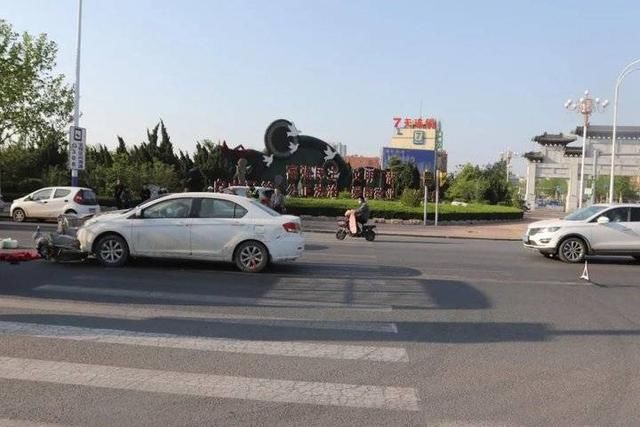  电动车|德州齐河女子骑电动车被撞身亡，交警：电动车方负主责