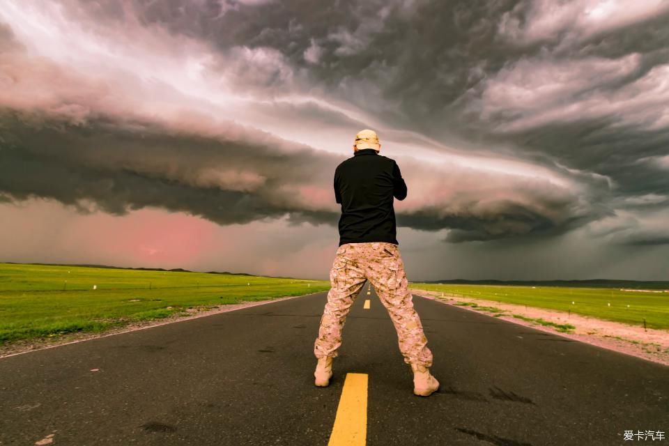 风雨雷电|贝子庙+中蒙边境+草原露营 乌珠穆沁 风雨雷电绿浪秘境行路书
