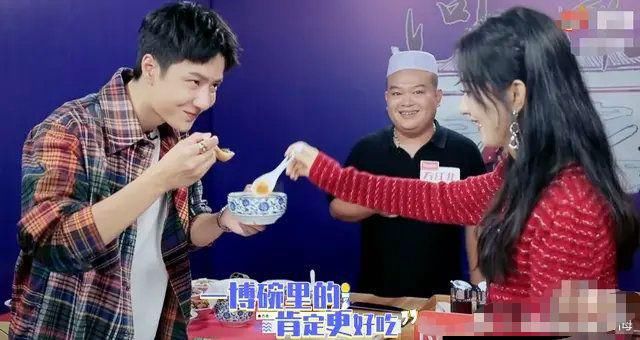  王一博|赵丽颖王一博喝同一碗汤，旁人看了都尬笑，冯绍峰难道不吃醋吗？