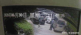  没了|小伙一言不合怒砸保时捷,一肘子下去2万3就没了