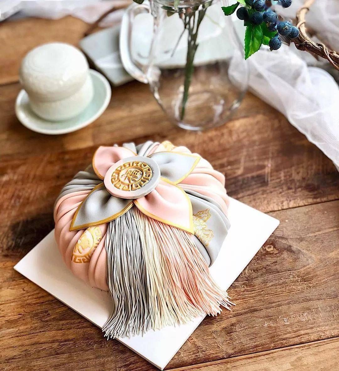 包袱蛋糕|脑洞太大韩国小姐姐晒神秘蛋糕,引百万粉丝每天催更太美了,每一张都让我流口水…