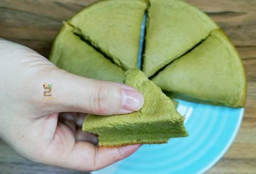  蛋糕|懒人抹茶蛋糕，配方和做法特简单，清新绵软细腻，没有烤箱也能做