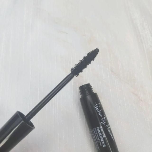 小红书＂,＂fkws＂:＂青年|你的秋冬彩妆新！品！指！南！从平价到贵妇，看这篇就够