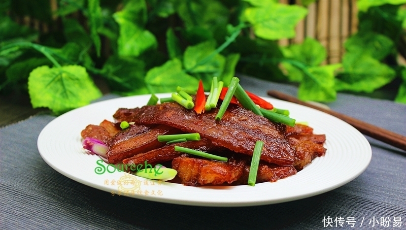 不用|三伏天就馋此肉,不用炒不用炖,酥香可口,肥而不腻,太香了