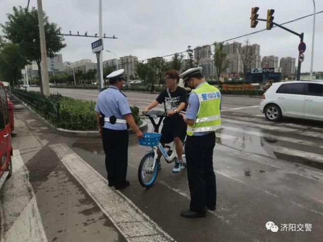 济阳|济阳交警持续整治非机动车交通违法行为！