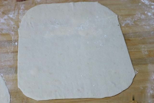 韭菜|在你们那边这个叫什么？卷菜馍还是菜莽？是蒸着吃还是煎着吃？