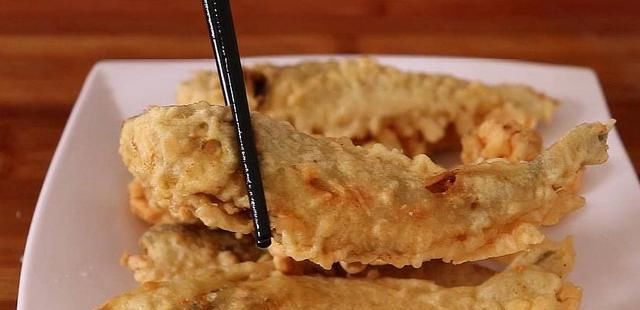  油炸小黄鱼|饭店炸鱼为啥那么好吃？大厨教你，炸好的鱼外酥里嫩，真解馋