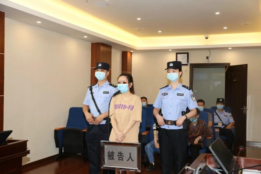  害人|“有熟人帮忙办事”的门路，是诈骗犯的套路