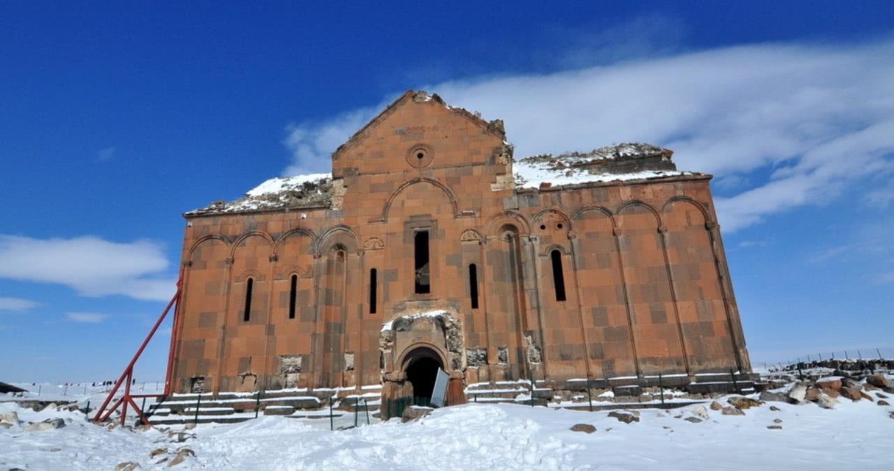 座城市|曾经的世界级首都:曾为国家骄傲现却成鬼城,遗迹还被邻国吞并