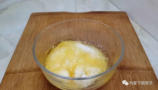  面包|烧饼这样做才好吃，加几勺白糖，外焦里软又蓬松，比面包香甜好吃