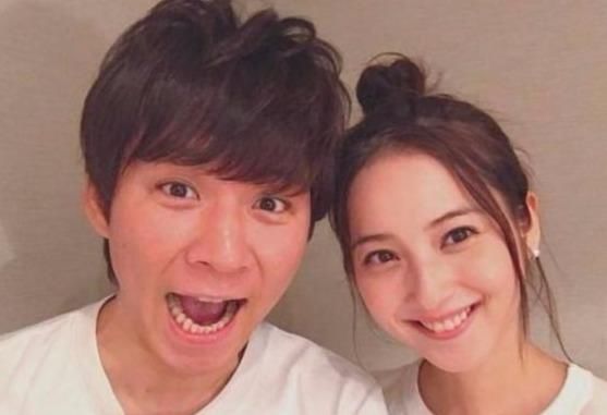  希太|比起渡边杏佐佐木希太卑微了，配合老公露面秀恩爱真不嫌脏？