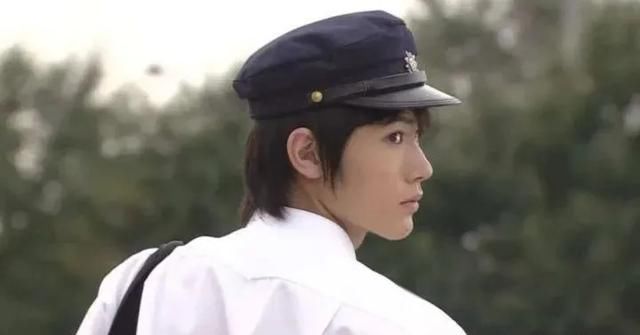  新垣结衣|粉丝追忆三浦春马生前：很爱中国，想当个平凡人，梦想被母亲扼杀