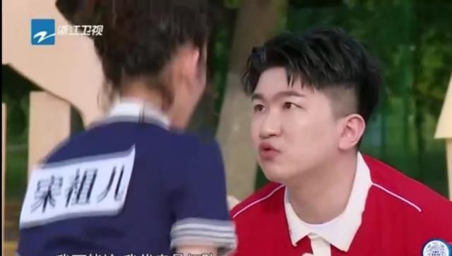  宋祖儿|软萌宋祖儿“呛声”《跑男》导演，李晨等团员期待祖儿成常驻！