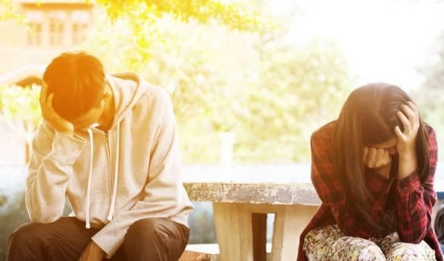 男方父母|结婚彩礼瞬间涨20万，女方以流产要挟，男子：宁可单身也不娶