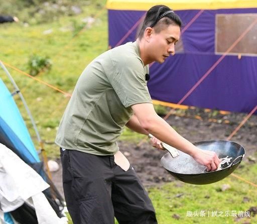  能手|40岁黄宗泽堪称厨房小能手，擅长下厨且厨艺出众，网友赞口不绝