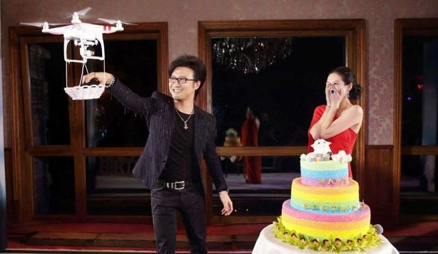  汪峰|汪峰：我终于用一把破木吉他，给了章子怡24小时热水的家