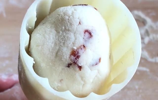  孩子|孩子爱吃的山药糯米糕，软糯香甜，简单营养，吃一次念念不忘