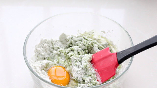  混合拌匀|做这面食双手无需碰面，搅一搅上锅就蒸，蓬松暄软比蛋糕简单多了