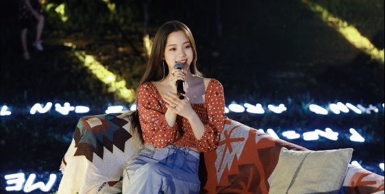  欧阳|欧阳娜娜私服满满青春气息，学会以下几点，你就是最时尚的女孩