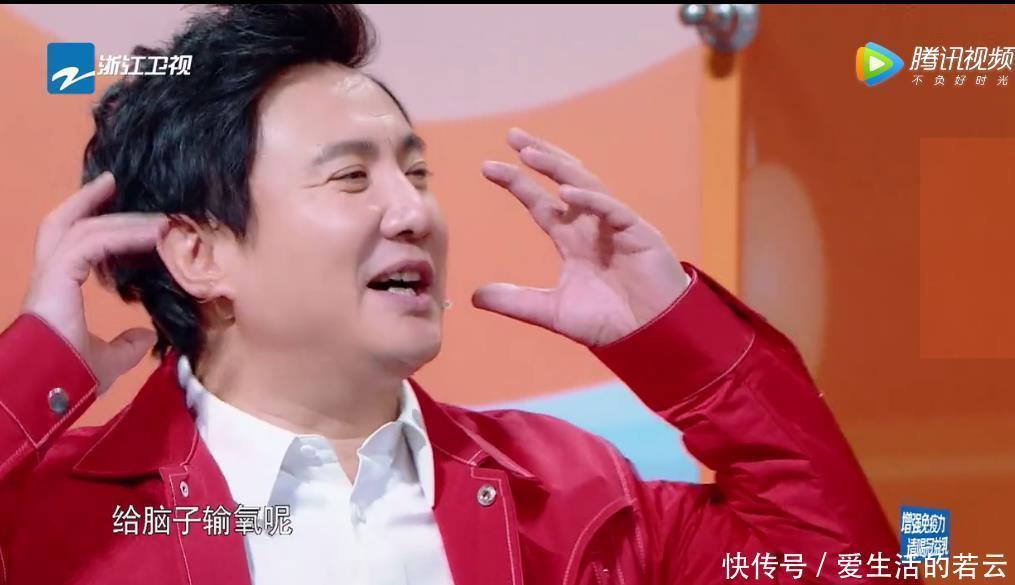 王牌对王牌|关晓彤上综艺开小差,听听沈腾怎么给她解围,真暖心叔叔