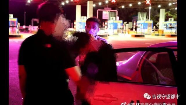  轻生|男孩离家出走，高速上给老师发微信，疑似轻生...