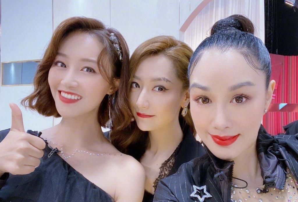  打架|《浪姐》复活赛神仙打架，沈梦辰吴昕名列前茅，网友质疑数据太水