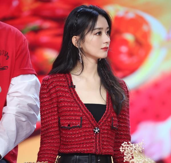  中餐厅|赵丽颖被问为何接演《中餐厅》，她随口说出2个理由，不愧是“赵小刀”