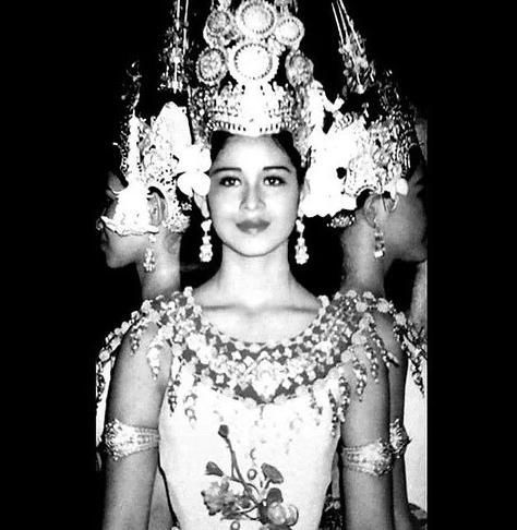 纳入|西哈努克国王情史不输泰王玛哈，谈过19次恋爱，6位纳入了后宫