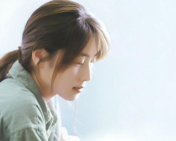  坂井泉水|她的颜值在女歌手中都算翘楚，一首歌火了27年，还被写入教科书