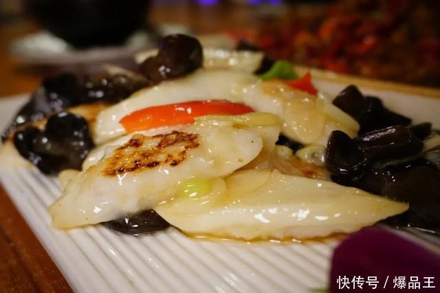 闹中取静|闹中取静 繁华街区里的“三家酒馆”